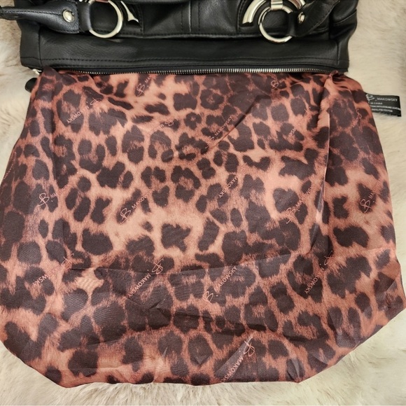 b. makowsky Leather Black Purse Bag Sachtel like new - Picture 6 of 15